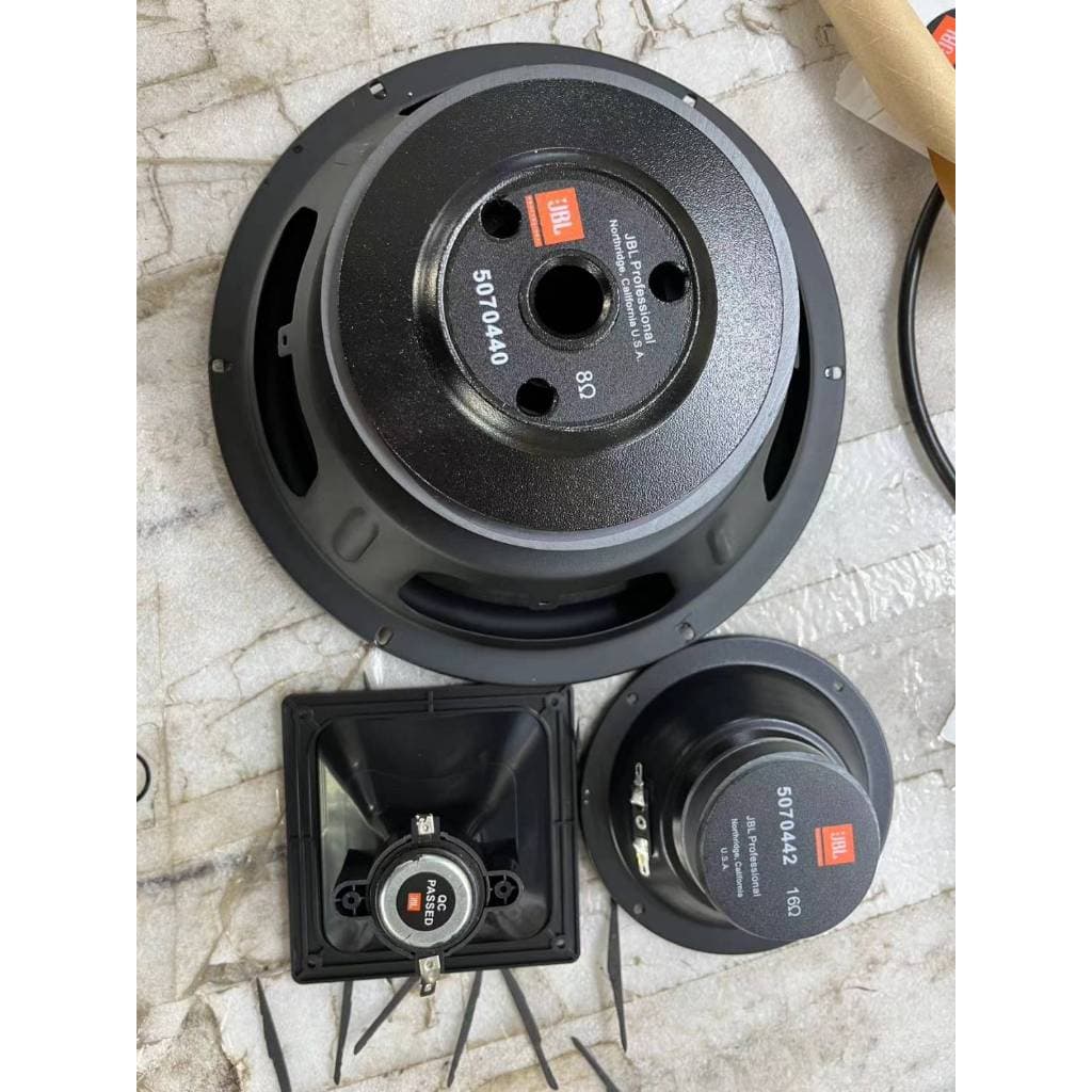 (ลำโพงคู่) JBL KI510 ลำโพง 2 ทาง รุ่นมีซับในตัว เบสแน่น เสียงกระหึ่ม คาราโอเกะ งานกลางแจ้งตัวเดียวเอาอยู่ (สินค้ามือ1) 3